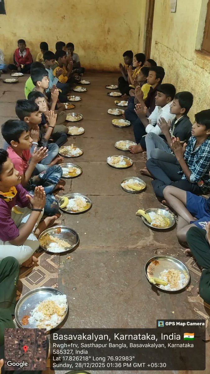 MdrsBc's tweet photo. Lunch  #SocialAudit_SWDMeals #SocialWelfare_Karnataka https://t.co/HQLlcq1wI9