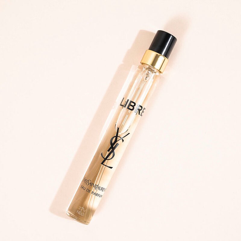 jeffbstore's tweet image. 🎄กิจกรรมแจกของส่งท้ายปี 2025🎄

No. 1️⃣ 🌟 YSL Libre EDP 10ml. 🌟

☁️ ( แจก 2 รางวัล )

📌 กติกา : RT &amp;amp; FOLLOW ร้าน 

🔔 สุ่มแจก 31/12 มาเล่นกันนะคะ 🙇🏻‍♀️