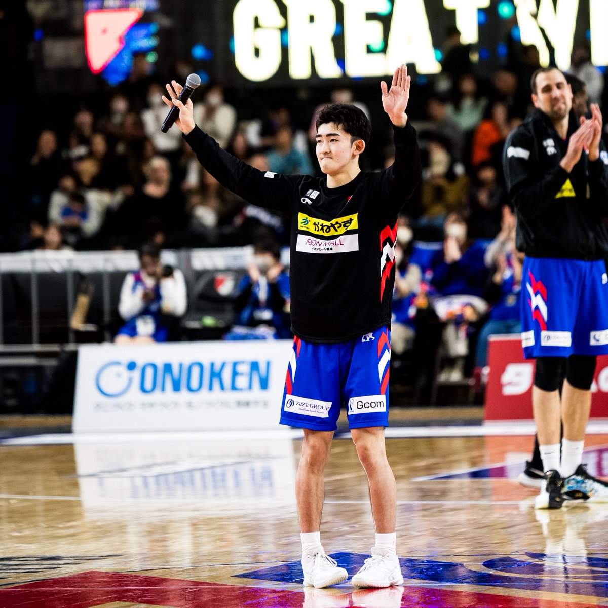 今までで1番魂を揺さぶられる逆転勝利で1.2万円ファンクラブ即入会。下山瑛司、大学生の特別指定選手ながらカッコよすぎるヒーローでした。これで今年はカメラ納め。
 #ライジングゼファーフクオカ