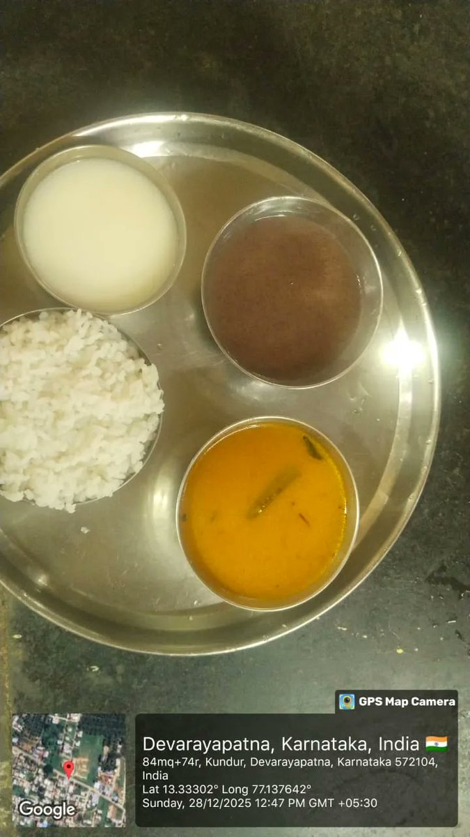 DbrarsKora's tweet photo. Lunch  #SocialAudit_SWDMeals #SocialWelfare_Karnataka https://t.co/9fYC5Pamdb