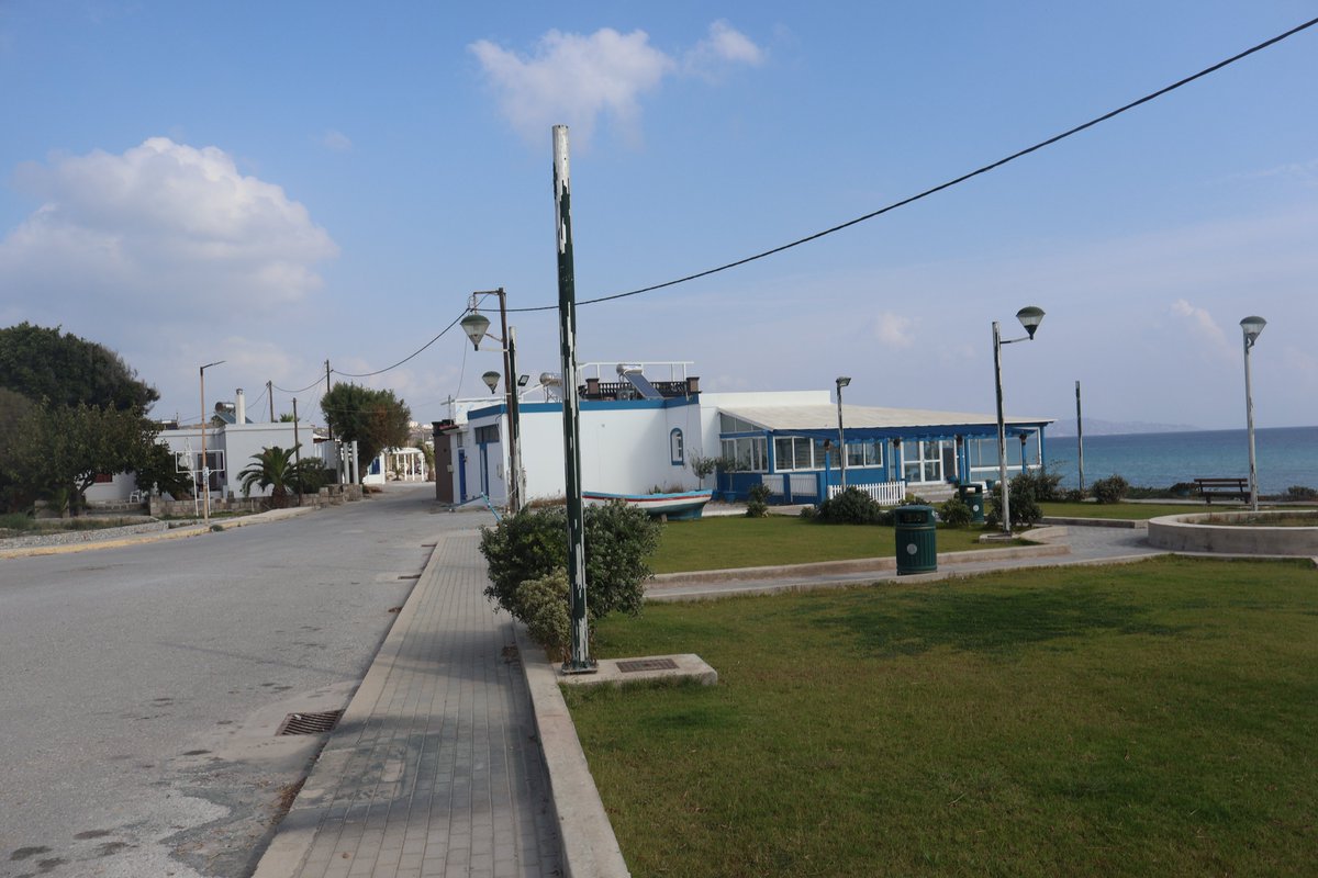Kefalos in the winter: Practically no wind, no crowds, just pure calm. 🌊

Experience the serene, unhurried side of this iconic Kos village in 4K.

📽️ Full Walk: youtu.be/RySSajK39xU🌐 More hidden gems: discoveringkos.com

#Kos #Greece #SlowTravel #Kefalos