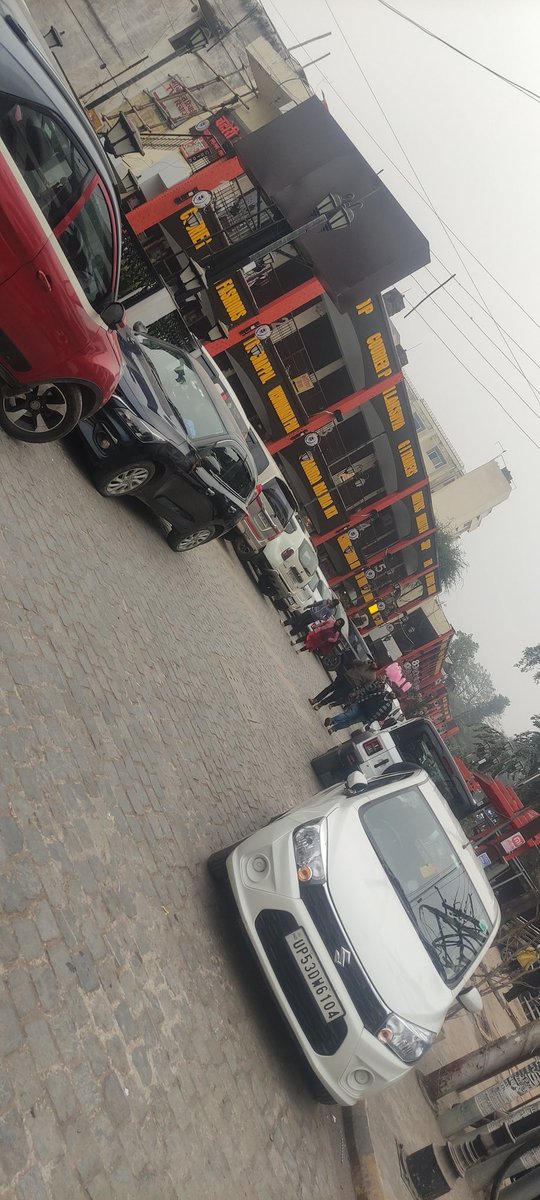 rishabh7693's tweet photo. Chatori Gali Me Car Parking Plz take nessery Action https://t.co/aM5n6W5dgP