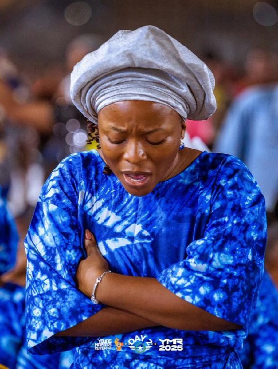 rccgtheenvoys's tweet image. - The first call is a call to stay. John 20:19-20. Those who stay with him don’t go stale.
- The second call is to preach and cast out demons - Mark 6: 7-14

- P.Daniel Olawande

#Eveningsession 
#YMR2025
#DAY2
#TheNewArmy
#PDanielOlawande