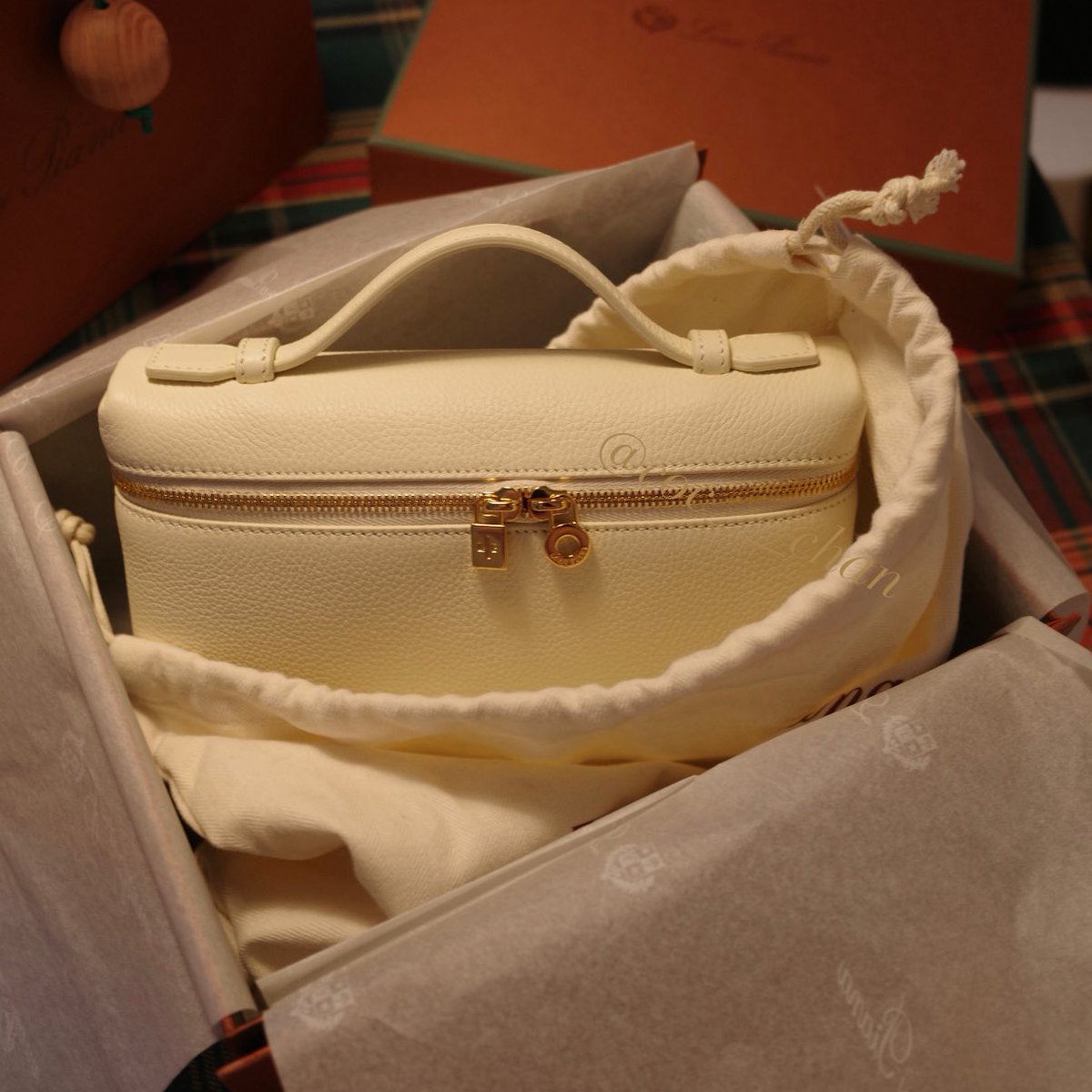 年内last駆け込み💛✨
エブリンの代わりに使える【軽い×気軽に持てる×斜めがけできる×容量入る】鞄をずっと探しててやっと見つけた🥺🤍
使いやすすぎて2025ベストバイに入る勢い🥺🤍