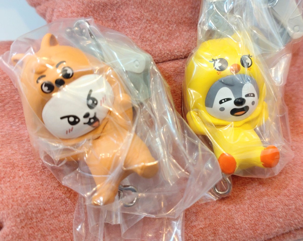 sunflower_smile_03 tweet media