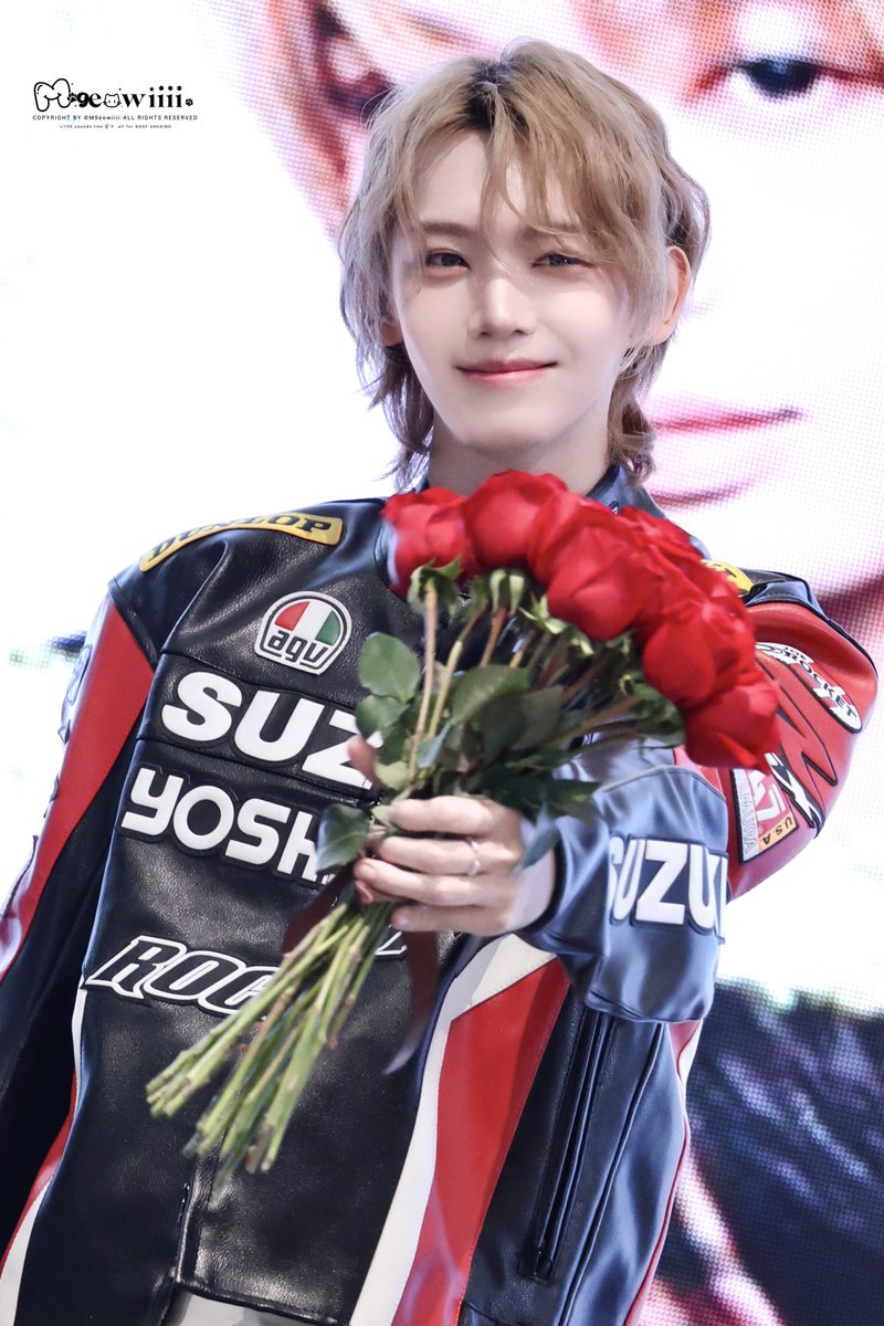 AHOF シュアイボ サイン RT @M9eowiiii: 251227 popmerch day2 🖤❤️🖤❤️ #SHUAIBO #장슈