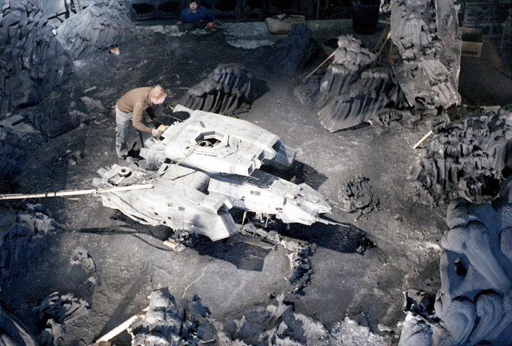SciFiArchives's tweet image. Behind the scenes of ALIEN.