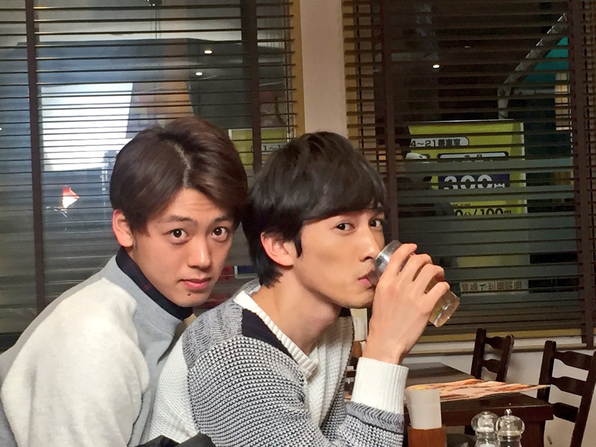 kdrma_run's tweet photo. 10DANCEのキャスト発表された時この2人ってスミカスミレの2人やんって嬉しくなったの思い出した
スミカスミレの町田啓太×竹内涼真ってめっちゃ可愛くて結構好きやったんよな…
#10DANCE https://t.co/gw6tQlPArg