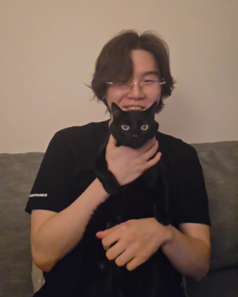 syubjimfever's tweet image. THIS IS THE BEST DAY OF MY LIFE