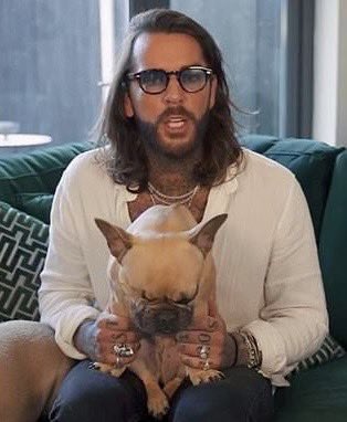 Protect_Wldlife's tweet image. Pete Wicks faced criticism for saying he prefers d
Dogs to most people.

During a an interview he said “I prefer Dogs to most people. Dogs never let you down or gossip about you, give me a Dog any day. At least Dogs don't take offence when you say something they don't like! And…