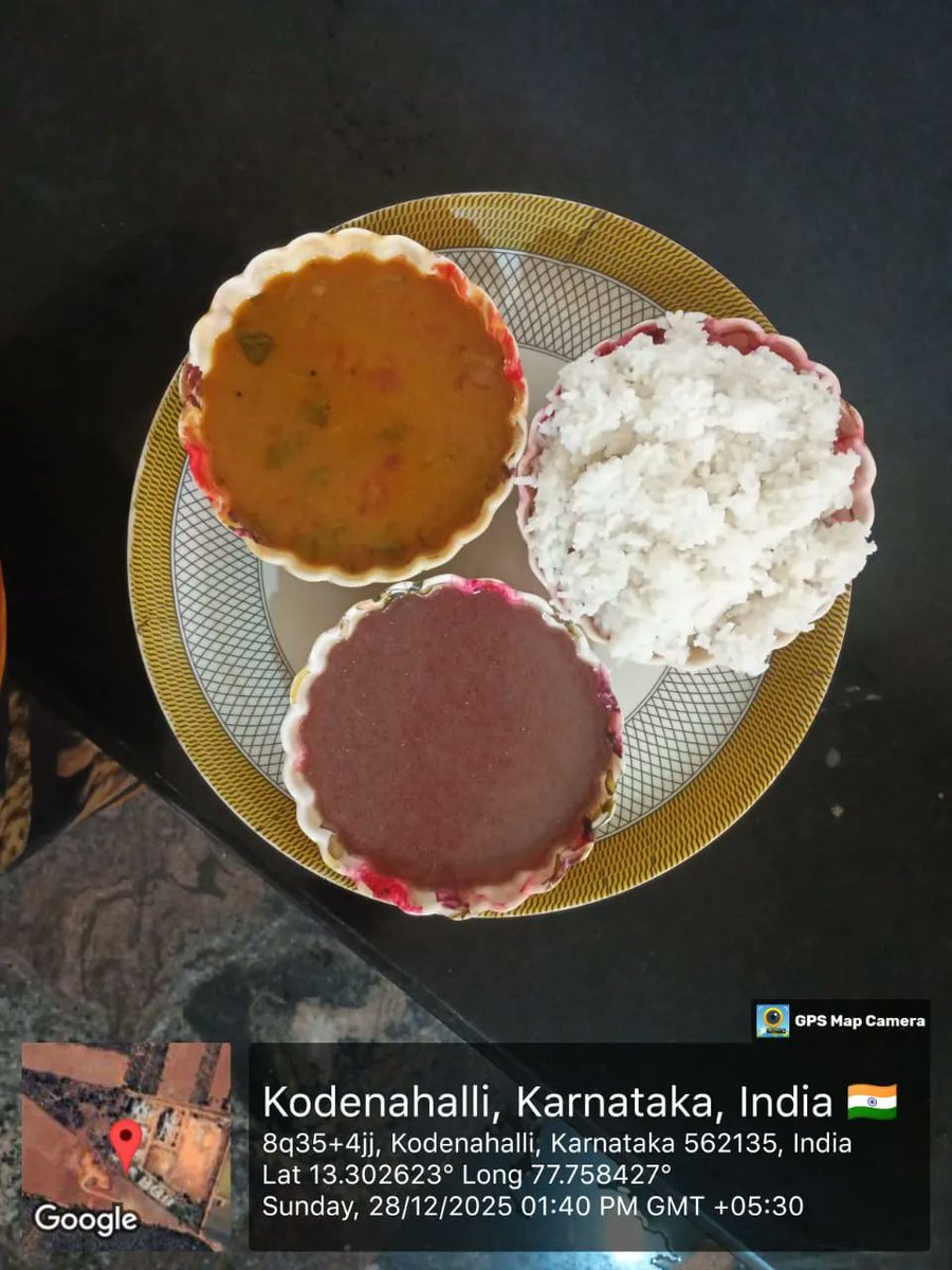 Igrs04's tweet photo. Lunch at IGRS BYRAPURA 04 DEVANAHALLI TQ BANGALORE RURAL DISTRICT  #SocialAudit_SWDMeals #SocialWelfare_Karnataka https://t.co/Ai30hvjoTy