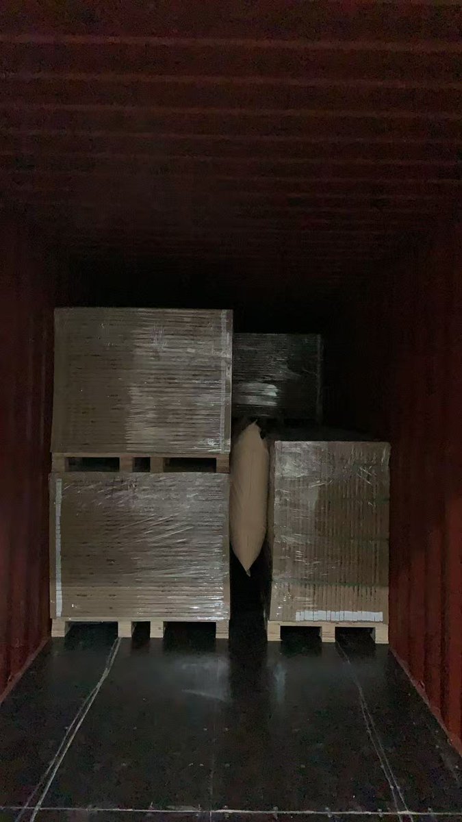 YiwuArab's tweet photo. تم بحمد الله شحن  2 حاويات شيبورد الي الدمام مع افضل انواع التغليف كراتين كل خمس الواح في كرتون مع طبليات للتواصل معنا :https://t.co/X93UWmEAsg #تجار #استيراد #الصين #الاستيراد_من_الصين #مصانع #العراق #الامارات #السعوديه #اليمن #الكويت https://t.co/YsN7sMl3MM