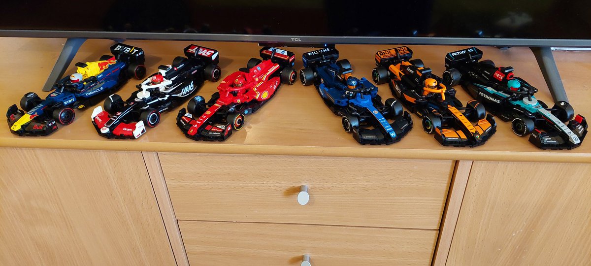 Podlehl jsem 2.0

Je to stejné jako sbírání kartiček. S jednou začnete a pak... 🤷‍♂️🤷‍♂️