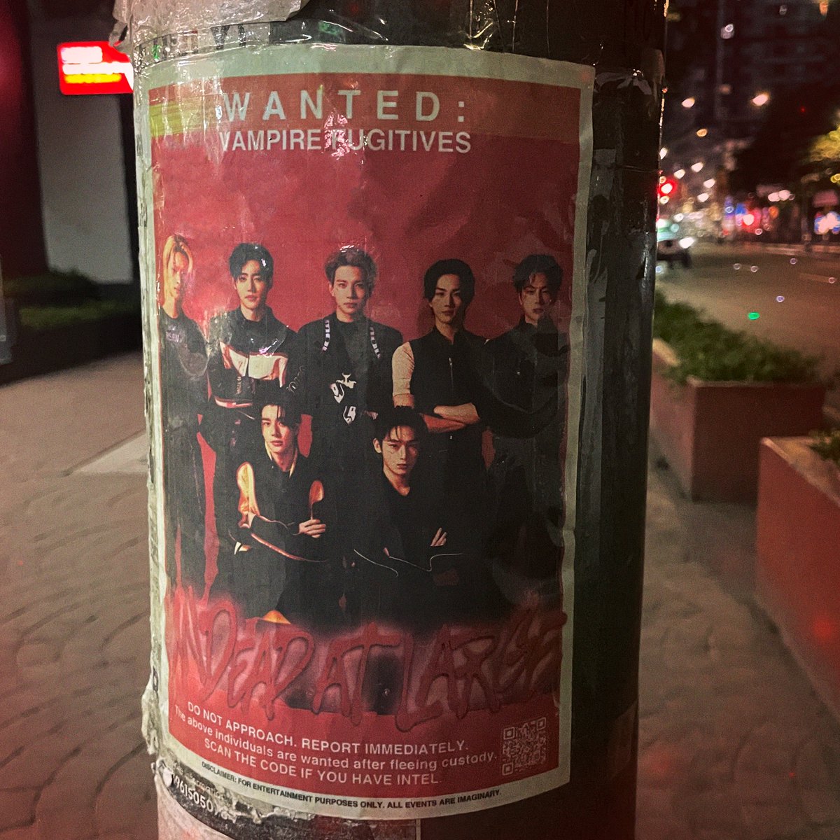 enhypenupdates's tweet photo. The air hums differently here—warm, restless, alive.
Something passed through these streets, leaving a pulse that refuses to fade.
Eyes linger, hearts race, and yet… nothing remains but the feeling that they were here.
Were they ever meant to be caught?

#THE_SIN_VANISH #ENHYPEN #엔하이픈 @ENHYPEN_members @ENHYPEN