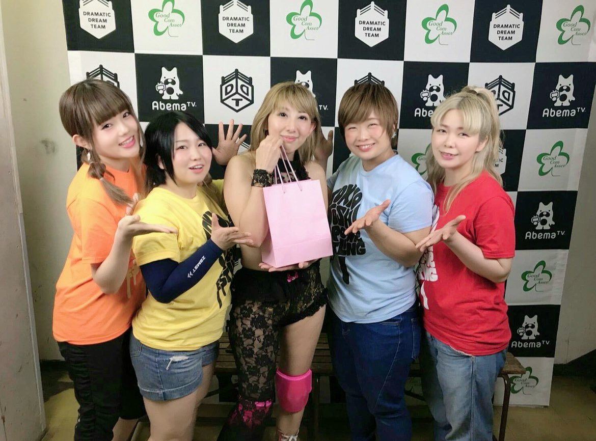 ✬ちぇりーこーぽ✬即日配送(⁠^⁠^⁠) 様 予約・7月8日（火）入荷予定】アメリカ産 レーニアチェリー 小箱（約