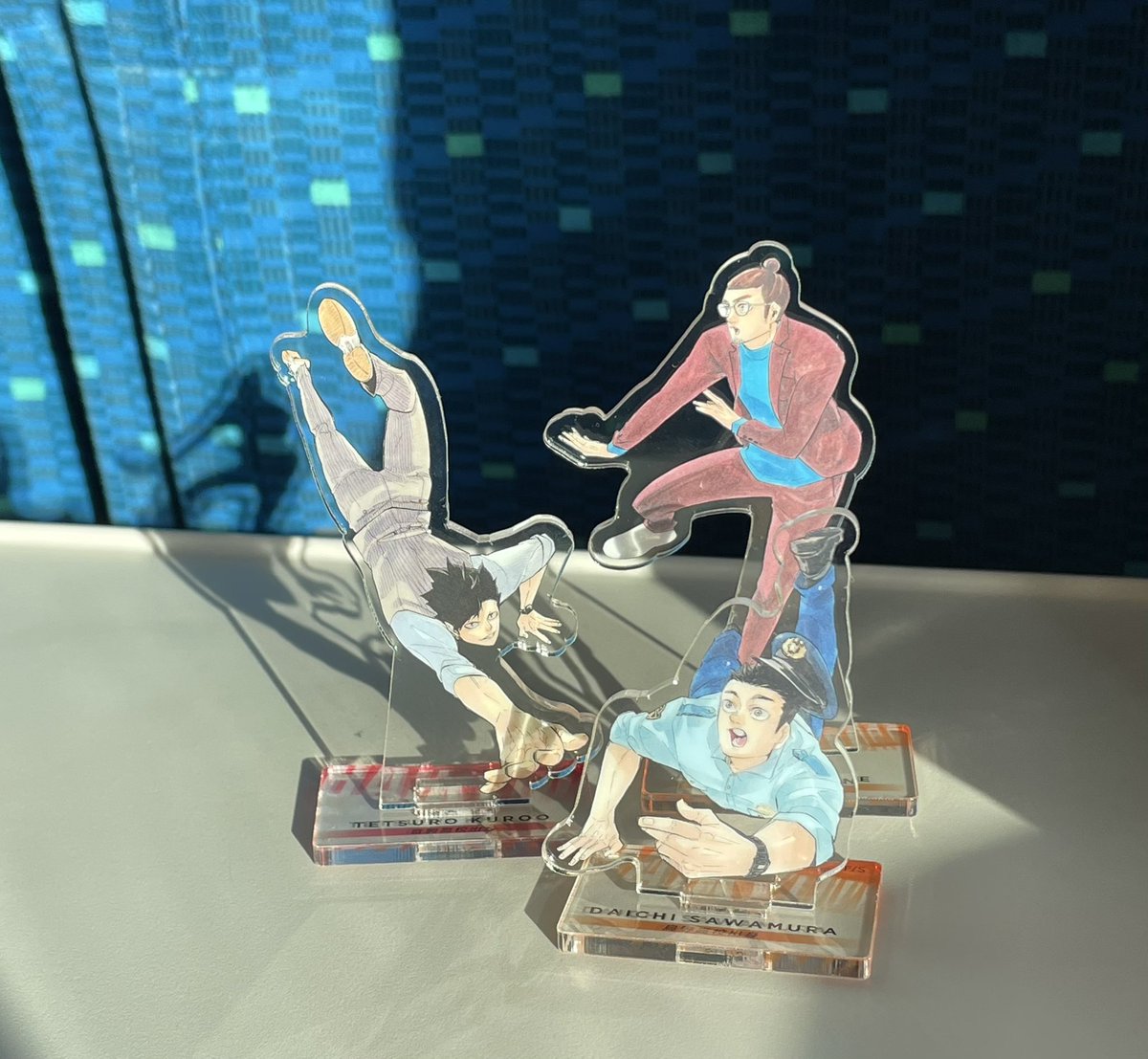 nerimachika148's tweet photo. 皆様すでにお仕事納めたでしょうが、私は今年最後の出張です。おともに年末年始コンビを連れて来ました😊 https://t.co/LHOmNOw02A