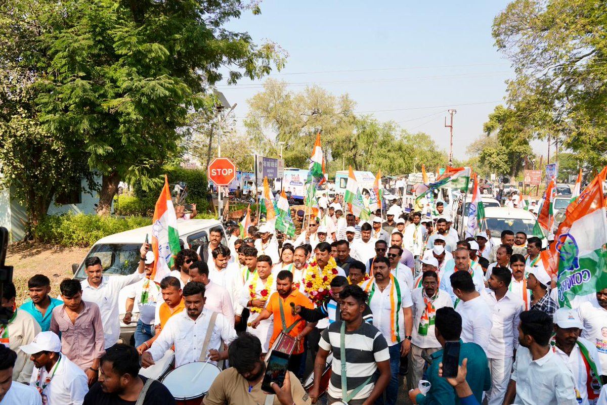 srinivasiyc's tweet photo. आज गुजरात के छोटा उदयपुर में जन आक्रोश यात्रा का स्वागत किया। गुजरात प्रदेश कांग्रेस प्रभारी श्री @MukulWasnik जी के मार्गदर्शन और प्रदेश कांग्रेस अध्यक्ष @AmitChavdaINC जी, CLP @TusharAmarsinh1 के नेतृत्व में जारी ये यात्रा गुजरात की आम जनता के मुद्दों को लेकर आगे बढ़ रही है। https://t.co/FNVfYpDSLv