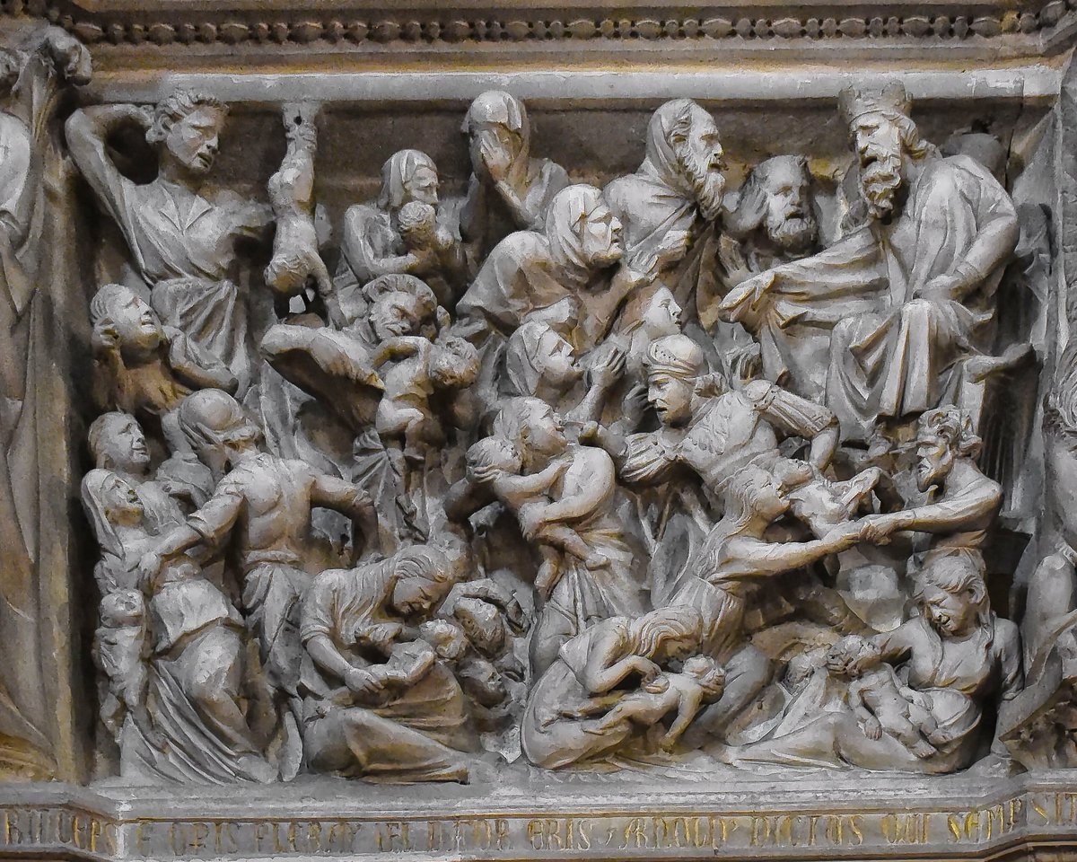 RomanicoEspana's tweet photo. Aprovechando diferencia horaria (aquí es la 1 de la madrugada) y que pillé un WiFi, me adelanto a felicitar el #DiaDeLosInocentes con el magnífico púlpito de la iglesia de Sant'Andrea de Pistoia 🇮🇹, obra maestra de Giovanni Pisano. Fijaos ese panel de la Matanza de los Inocentes https://t.co/mMtGTeVV8v