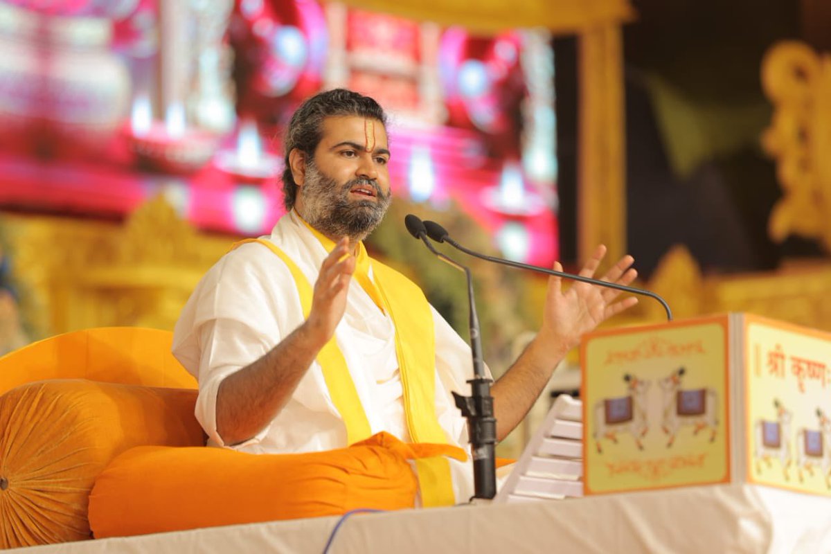 Vrajrajkumarji1's tweet photo. Glimpse of day 7 of 1008 Pothiji Shrimad Bhagwat Katha Gyan-Yagna by Vaishnavacharya Pujya Shri Vrajrajkumarji Mahodayshri. 
.
.
.
#VallabhYouth #YouthWithVrajrajkumarji #vyoworldofficial #VrajrajkumarjiInspires vyo jeje #ghvpm2025 

[ VallabhYouth , YouthWithVrajrajkumarji , vyoworld , vyoworldofficial , VrajrajkumarjiInspires, vyo , jeje , pustimarg , vrajrajkumarji ]
