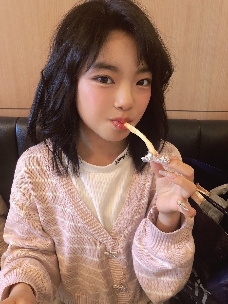 mei_merrymo's tweet image. dance終わりました〜💗
これから冬休みの宿題📄
山のように出て、全然終わらないよ😂
検定のテスト勉強もしたいのに🤣😅💦
今日も楽しい一日でした♪
みんなもめっっちゃ良い日になりますように💫
#js4 #mei