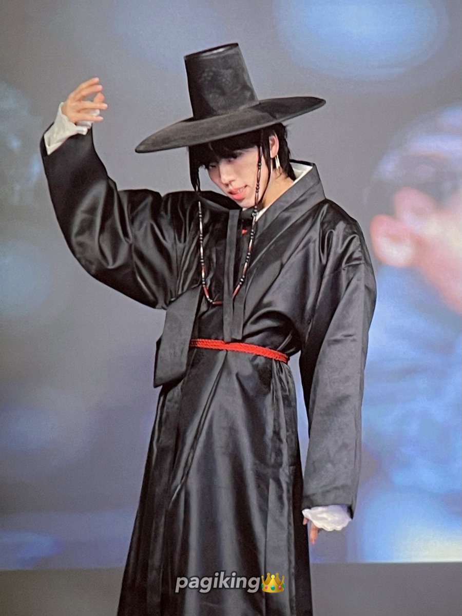 인피닛 덕에 패기왕 tweet media