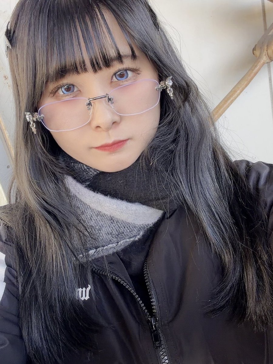 osoland_com's tweet photo. 最近メガネにハマっとります👓✩.*˚ https://t.co/yltEGngJs0