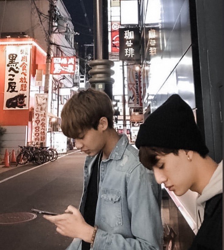 meepangg's tweet image. ทุกคน คุณทัชเป็นยากูซ่าญี่ปุ่นจริงๆ เราไปค้นมา เจอรูปคุณทัชกับแฟนเก่าตอนอยู่ญี่ปุ่นด้วยอะ