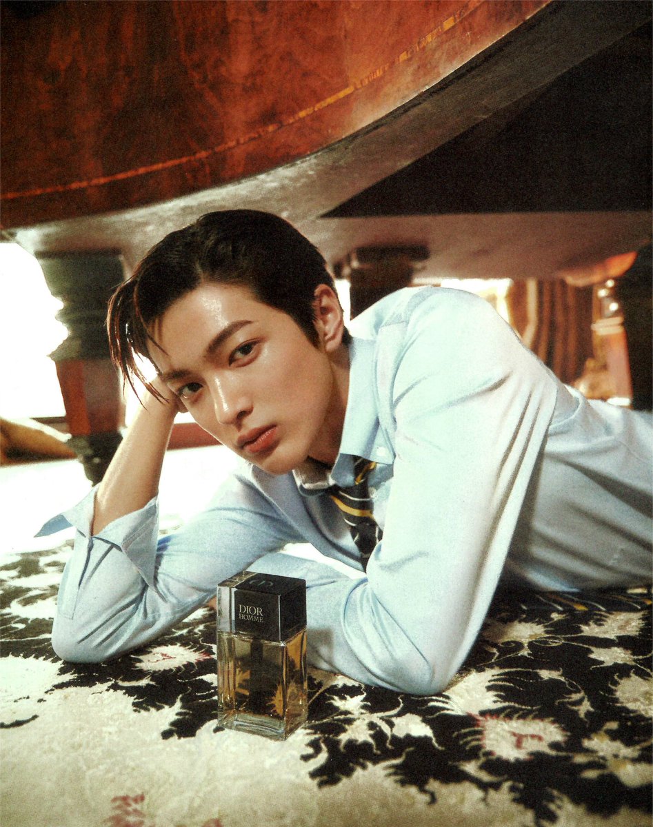 tokeonho's tweet photo. GQ KOREA 1월호 코르티스 스캔 #건호 #KEONHO https://t.co/bo6279aHRw