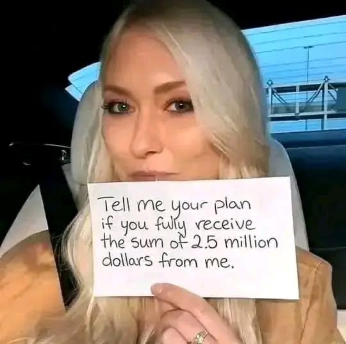 AlexEvansKctgo's tweet photo. What can $500,000 do for you right now , let me know in the commment section #EveryoneLovesMe #Giveaway #Helping #disability #disabilityhelp #founder https://t.co/I0T7gEh6Zu