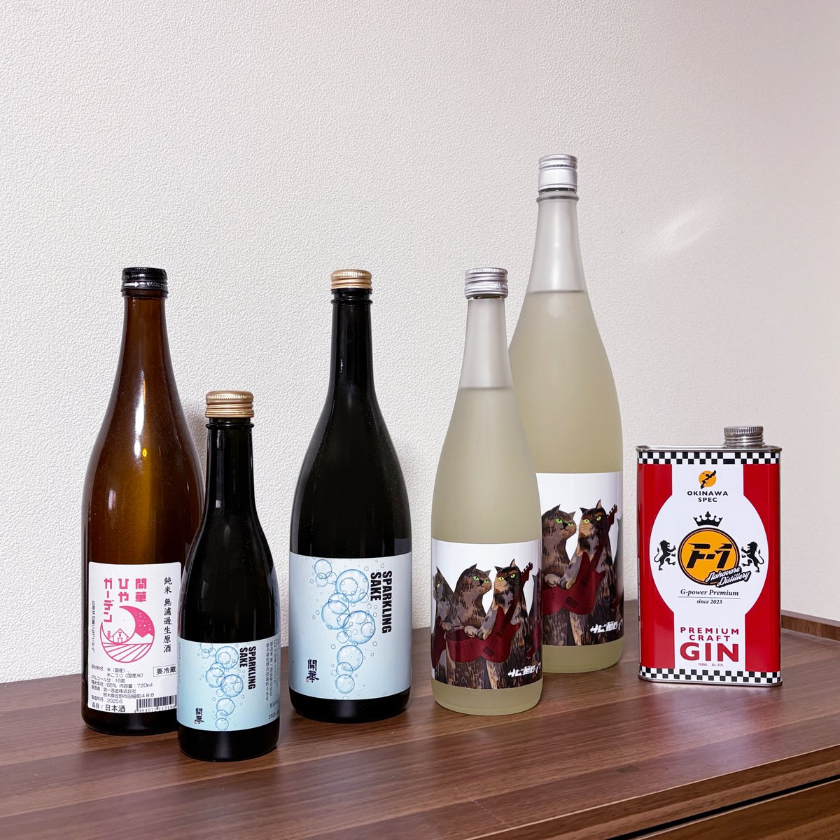 stereovision15's tweet photo. 2025年もいろいろなお酒のパッケージに関わらせていただきました
「PKG専門」デザイナーではないのですが、
気づけば今年もたくさんお酒に触れていた一年でした
来年も幅広い領域で面白い仕事をご一緒できますように
よろしくお願いいたします
#stereovision
#デザイン
#日本酒ラベル https://t.co/Qd6lROxhIw