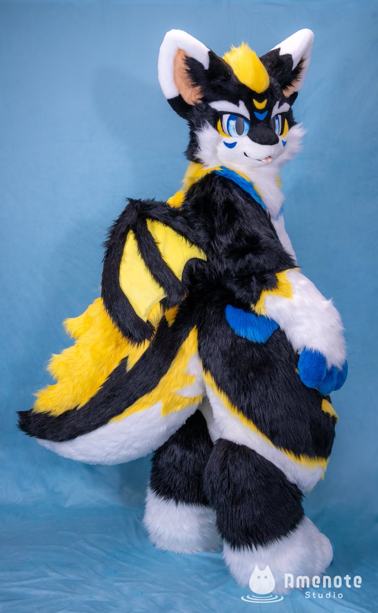 Amenote_Studio's tweet image. 🖤Commission work⚡️
大きな尻尾とたてがみがチャームポイント！ラネルくんを制作させていただきました🐉

ご依頼ありがとうございました！
owner⇒(@LowFuta)

#Amenote_Studio