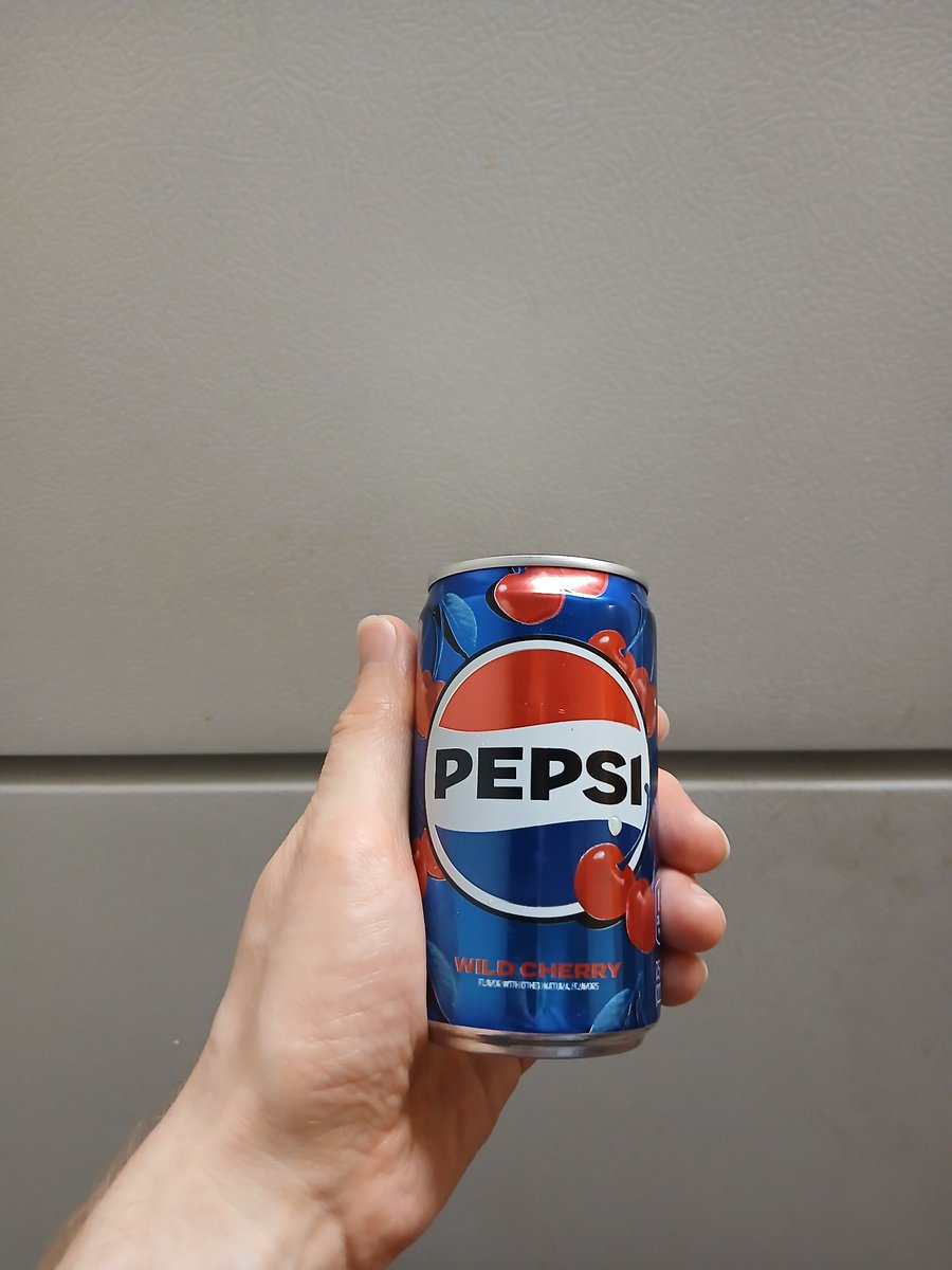 HungVampBrian's tweet photo. #PepsiWildCherry #MiniCan https://t.co/YaS4ZdPOvQ