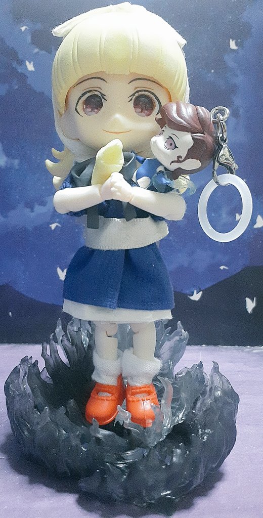 【カスタマイズどーる】
どーるナンバーズNo.49-MG(まじん)
真・女神転生Ⅱより、『アリス』(魔人ver.)だよ！

♪ズッジャジャ、ジャーン！

出現確率は『～if…』の方が低めでニッコリ。

おじ様人形は作れなかったので、余り粘土で作った『なんちゃってシンボル』とピクシー！
#メガテン
#通路でも