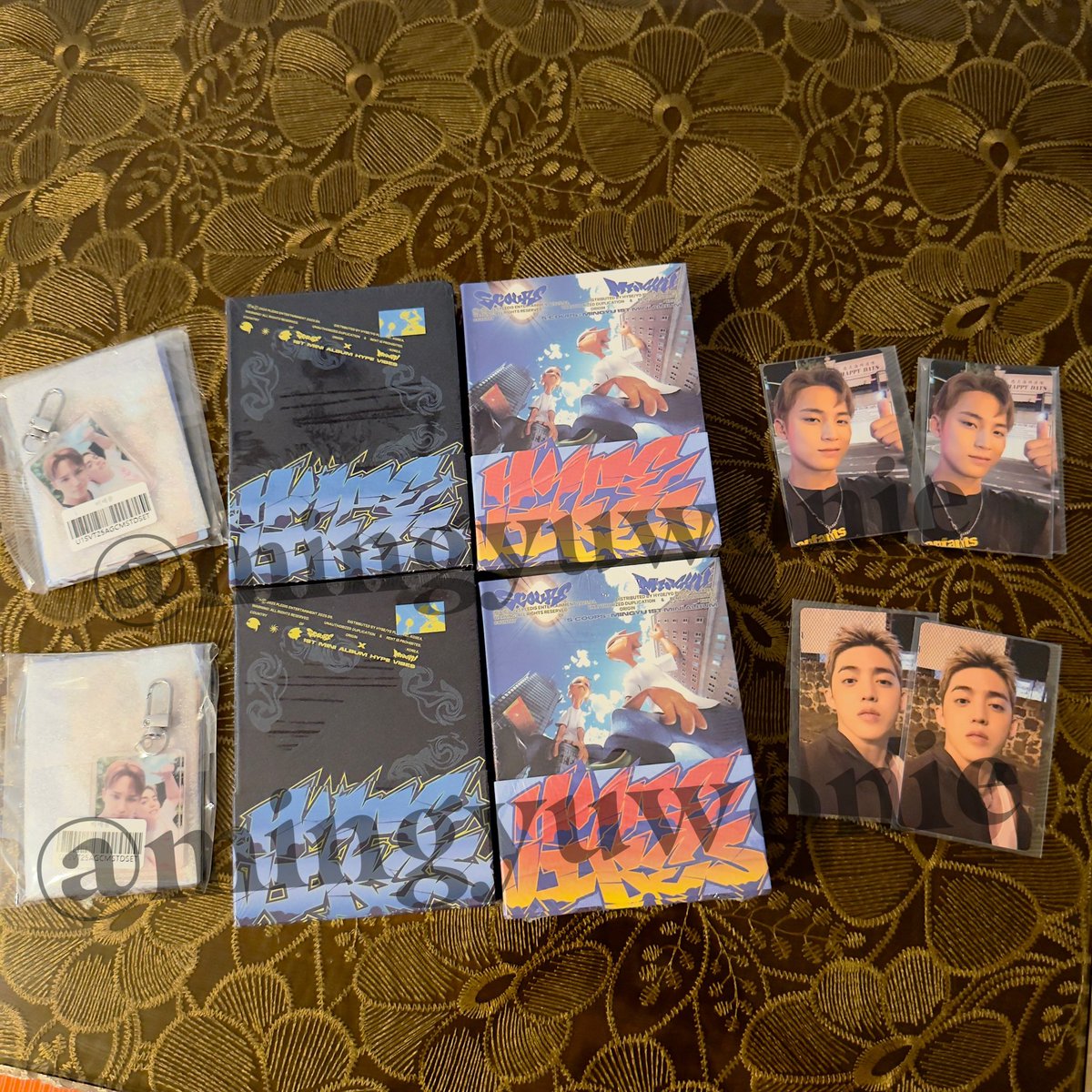 mingyuwonie's tweet photo. christmas &amp; new year sale ₊˚.🎧 ✩｡ 
WTS LFB CxM Hype Vibes Album Set + pob + fan party exclusive pc • ₱ 1200 

📍 metro manila
💵 gcash, paymaya, bank transfer
❌ rush orders, impatient 
🏷️ scoups mingyu onhand sealed photocards https://t.co/SLjqlGY2gU