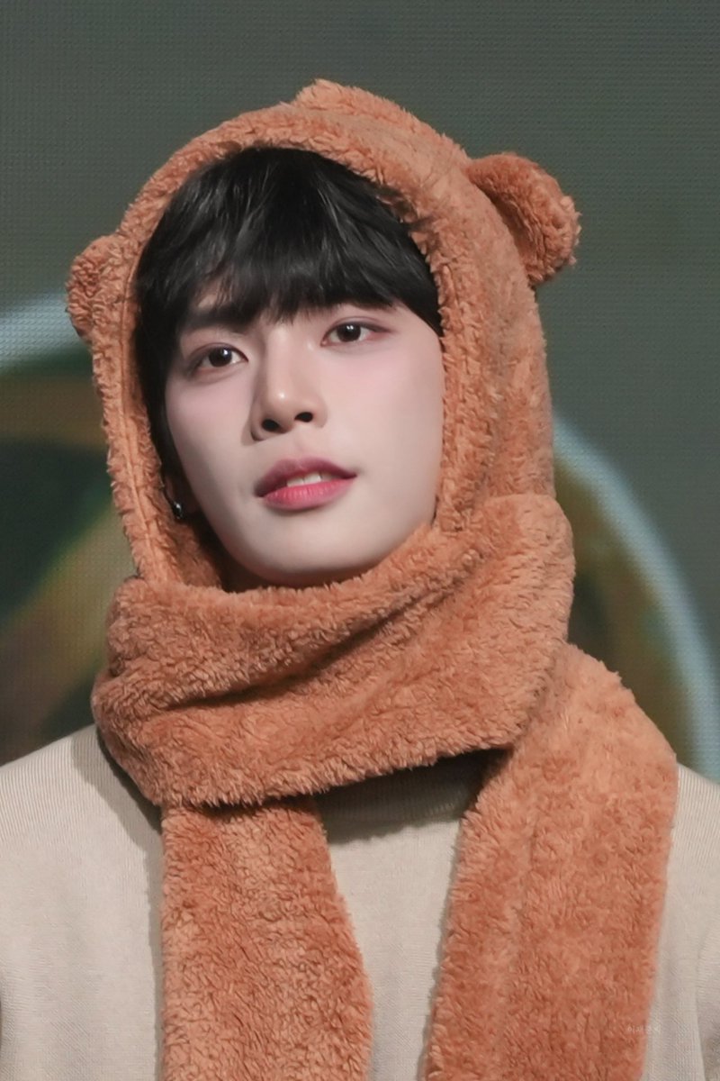 251228
#InAMinute #인어미닛 #이재준 #재준 #JAEJUN #햇살아_사랑해🌞