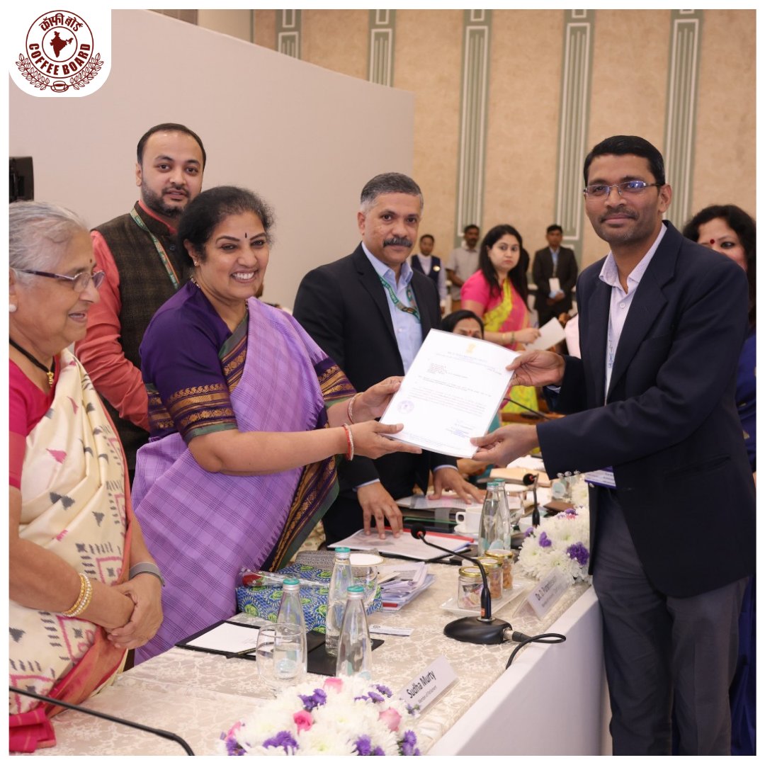 CoffeeboardI's tweet image. The Parliamentary Committee on Empowerment of Women, led by Dr. Purandeswari, Hon’ble Chairperson, interacted with officials of the Coffee Board, Bengaluru, on the implementation of the POSH Act, 2013, and other welfare measures for women.
#EmpowermentOfWomen #WomenatWork #POSH