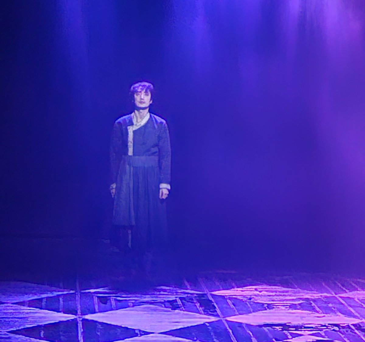 april_plot's tweet image. 이슨주 배우 너무 좋아서 피곤하다. 좋은걸 좋다고 아름다운 사람을 아름답다고 밖에 표현하지 못하는게 한스럽네. 오늘 스케쥴은 이걸로 끝내고 집에가서 자고싶어.