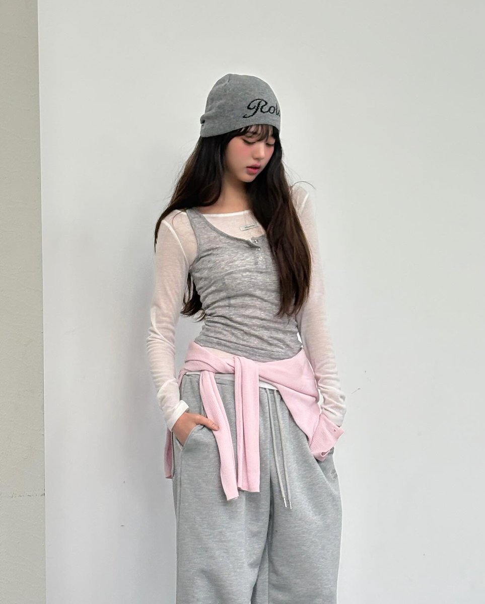 wonyoungdollz's tweet image. Love this look 😍