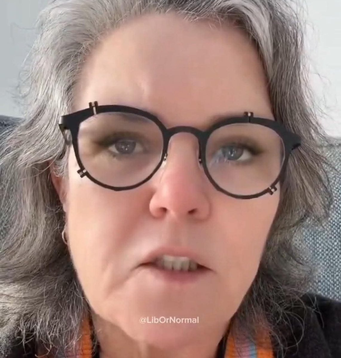 gman5180's tweet image. Rosie O’Dennell is begging Congress to remove President Trump based on the 25th amendment. She said he needs to be stopped. 

Didn't she move to Ireland or something? Why does she care? 🙄