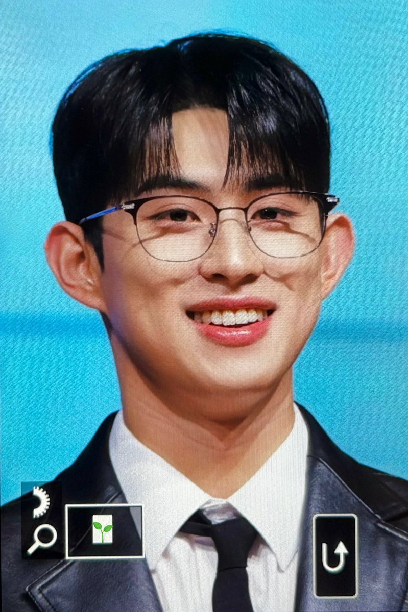 saessak__th's tweet image. 251228 매치플레이 팬미팅

나 이태형 얼굴에 자부심잇어
#매치플레이 #이태형 #Matchplay