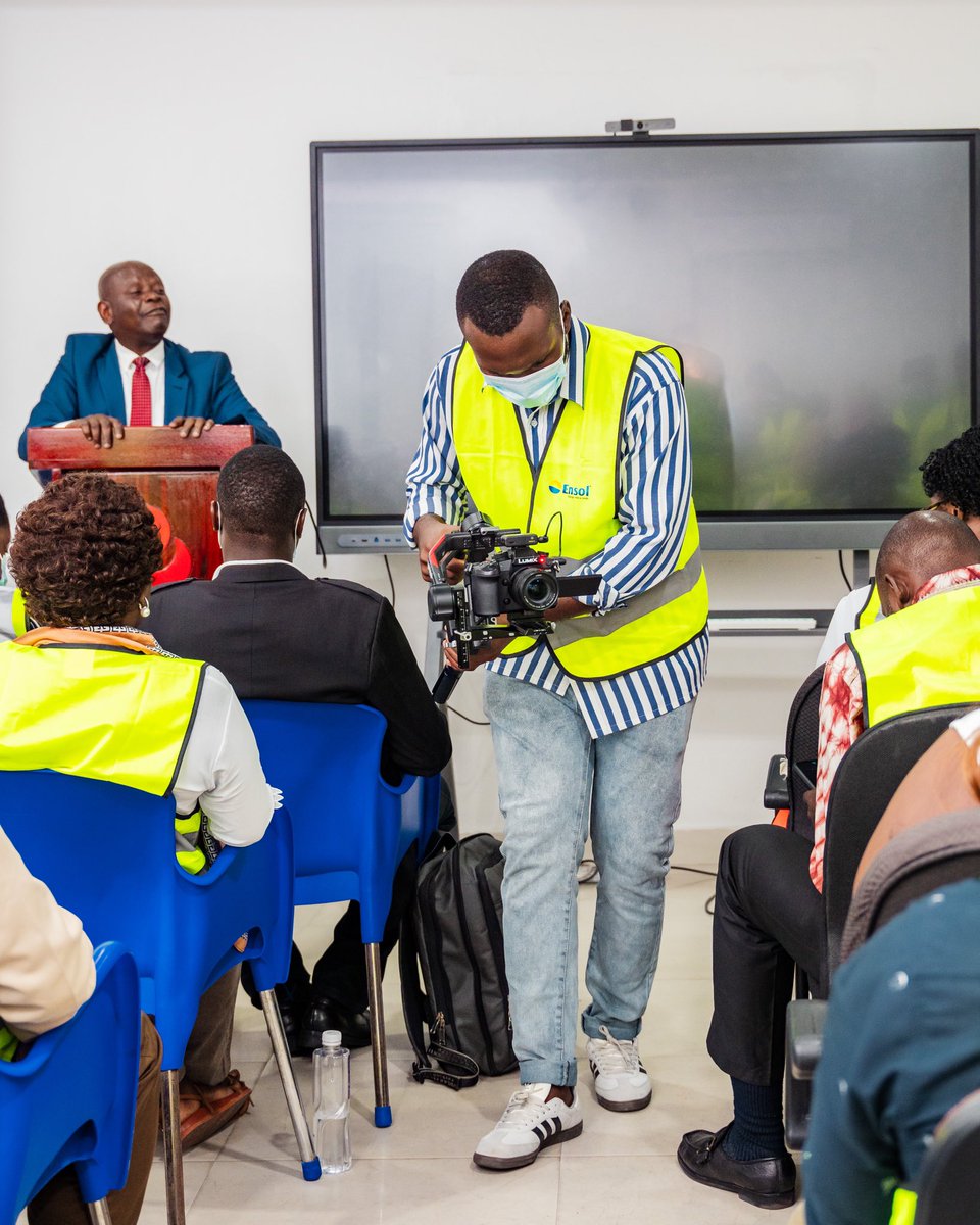 Professional Photographer &amp; Cinematographer 

Tupatane kwa kazi 2026 jameni