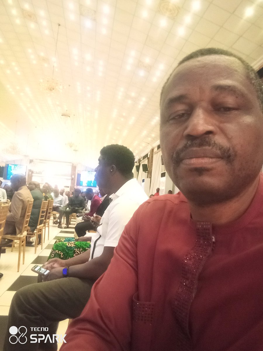 ThompsonOlorede's tweet photo. @DaystarNG alimosho https://t.co/uYCz5oKyyE