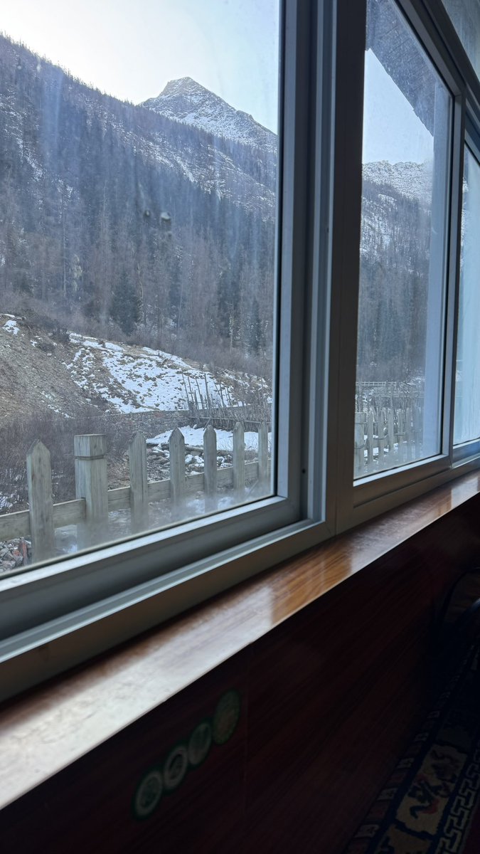 toleaf9's tweet image. الرحلة الثالثة من الصين 🇨🇳 من ارياف مدينة Chengdu 
لا نعرف لغة بعض ولكن جمعنا في هذي الجلسة كوب شاي