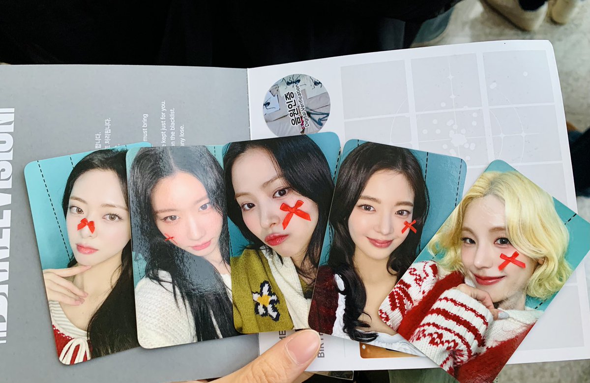 susuci_'s tweet photo. 있지 가요대제전 사녹 포카 양도합니다
예지: 4.5   류진: 4.0
채령: 3.0   리아: 2.0   유나: 2.5
편택/준등기 +0.2
Itzy wts pc poca yeji lia ryujin chaeryeong yuna 예지 리아 류진 채령 유나 위드뮤 사웨 1차 2차 3차 팝업 굿즈 jyp샵 예스24 블드미 멬스 공방럭드 tunnel vision공방 포카 https://t.co/x7hwHxbVns