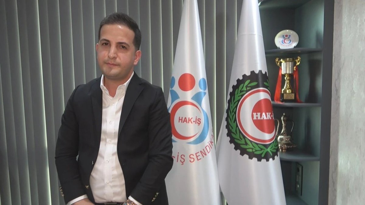 dybolaygazetesi's tweet photo. 🔴HAK-İŞ İl Başkanı Mehmet Aküzüm, 2025 Yılını Değerlendirdi
https://t.co/mr2tEYzYGv
#Sebahattin #sallandık #Deprem #500.000 TL Kredi! #Meteoroloji #kar https://t.co/pBqQX2nt3z