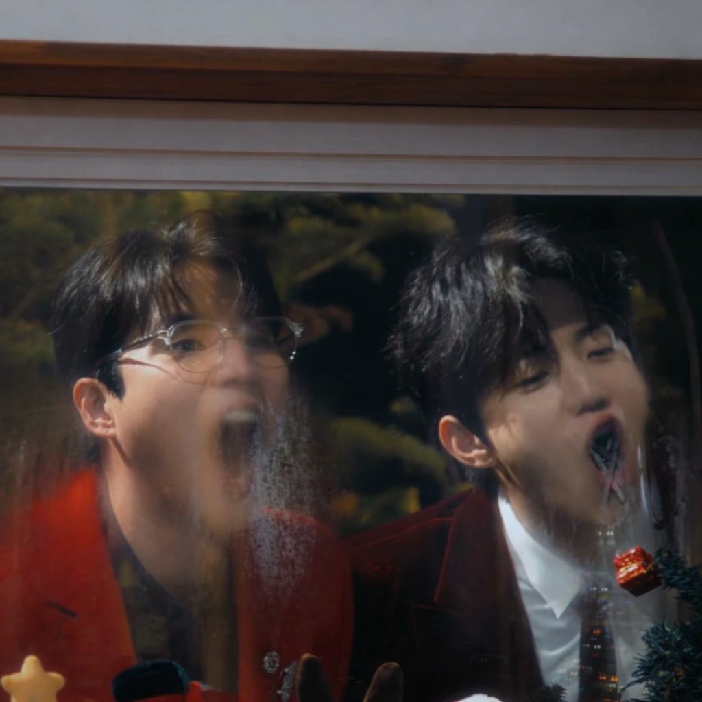 자기는 안 그럴 거 같이 
이러고 쳐다 보다가                            
                                              똑같이 이러고 있는거
                                              독앤캣 코어..