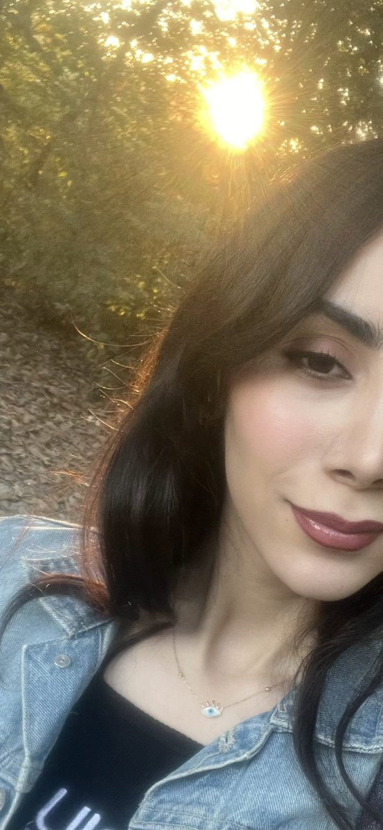 بوس بوسی شده توسط خورشید😌❤️