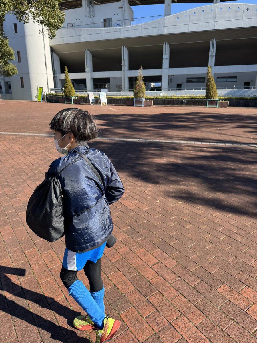 鈴木準弥選手主催
笑顔フェスティバルに参加
ストラックアウト、プロ選手達とサッカーやって、カラオケ歌って？
楽しんだな