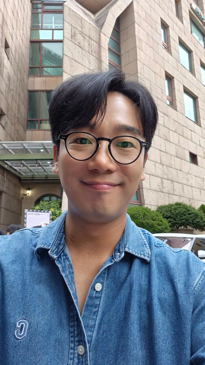 그냥 셀카수집범됨 ㅋㅋㅋㅋㅋㅋㅋㅋㅋㅋ