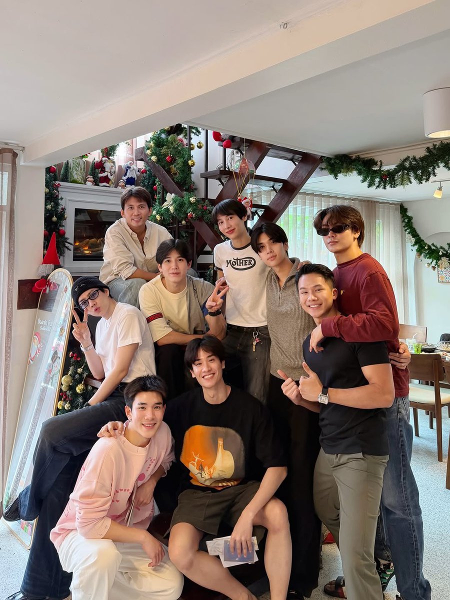 tawanchapter's tweet photo. p’jack and his kids💖 #เตนิว https://t.co/kbfVfreSXI